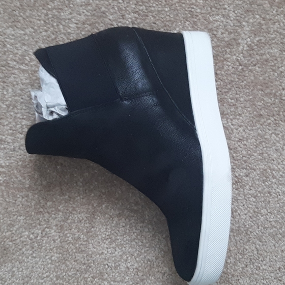 Black Sneaker Wedge - Picture 2 of 7